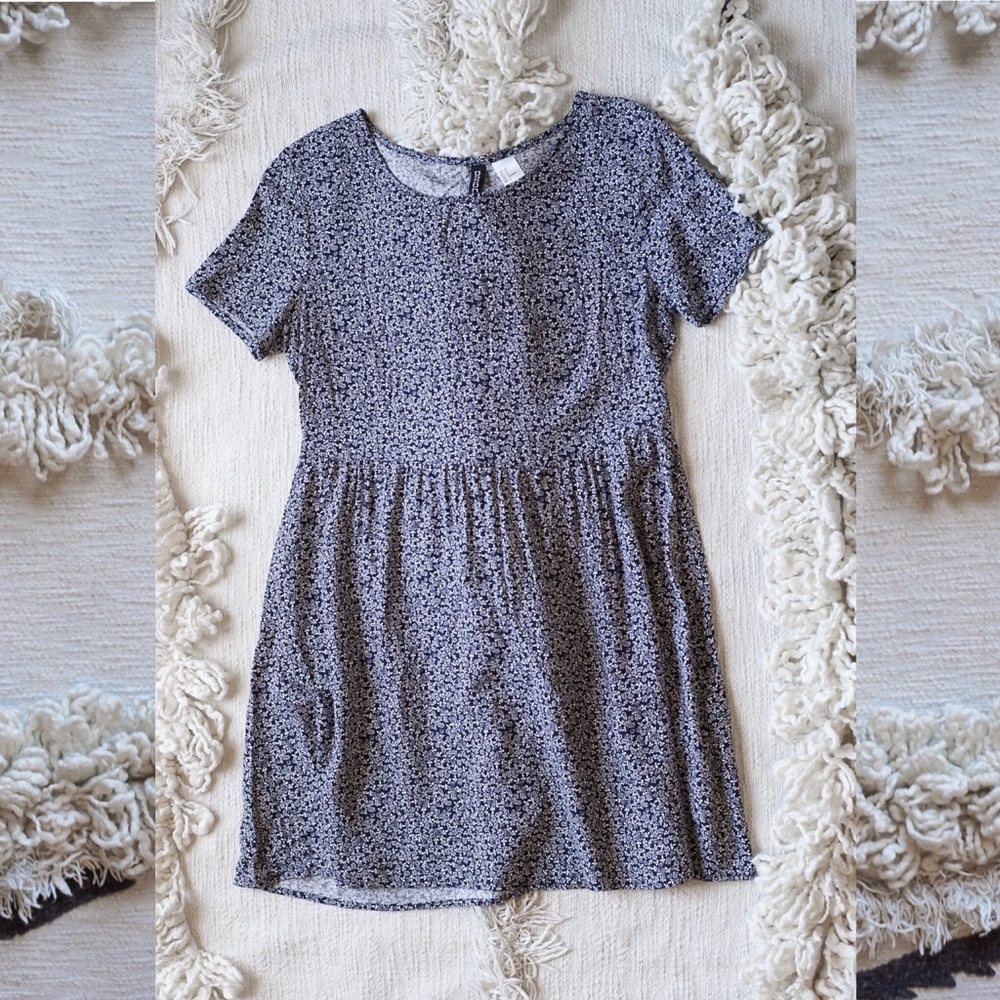 5 {for} 25 ✨ H&M Dress Crew Neck Floral Sleeve